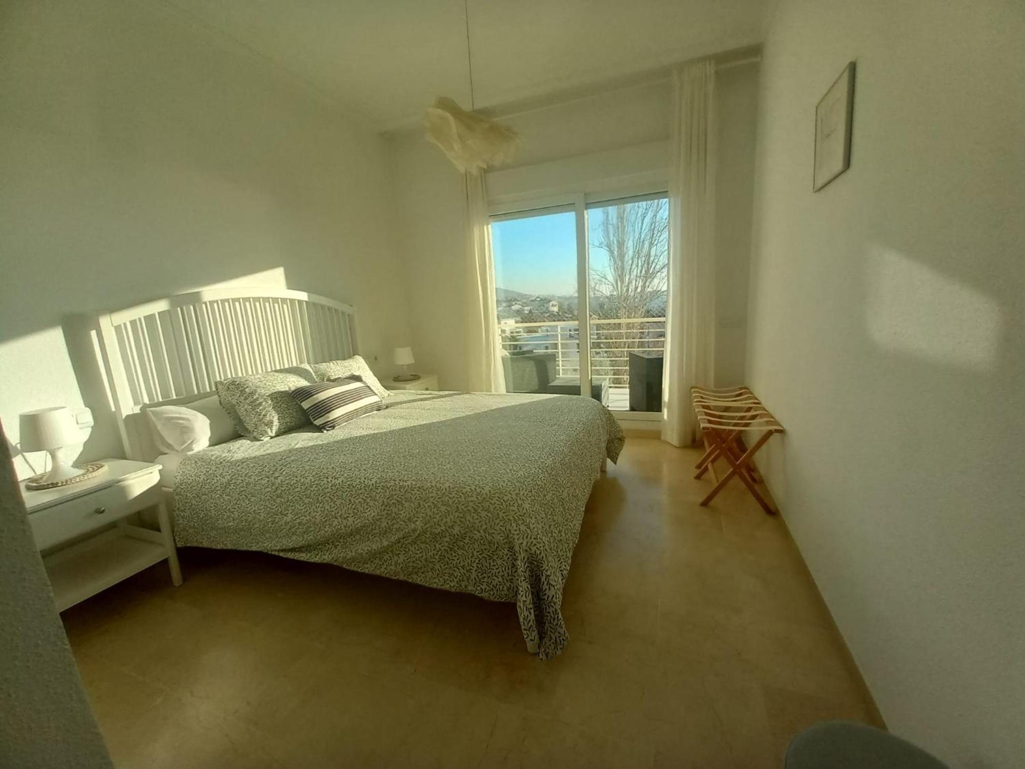 Amplio, Luminoso Y Moderno Apartamento Con Amplia Terraza Y Hermosas Vistas En Exclusiva Urbanizacion Бенальмадена Екстер'єр фото