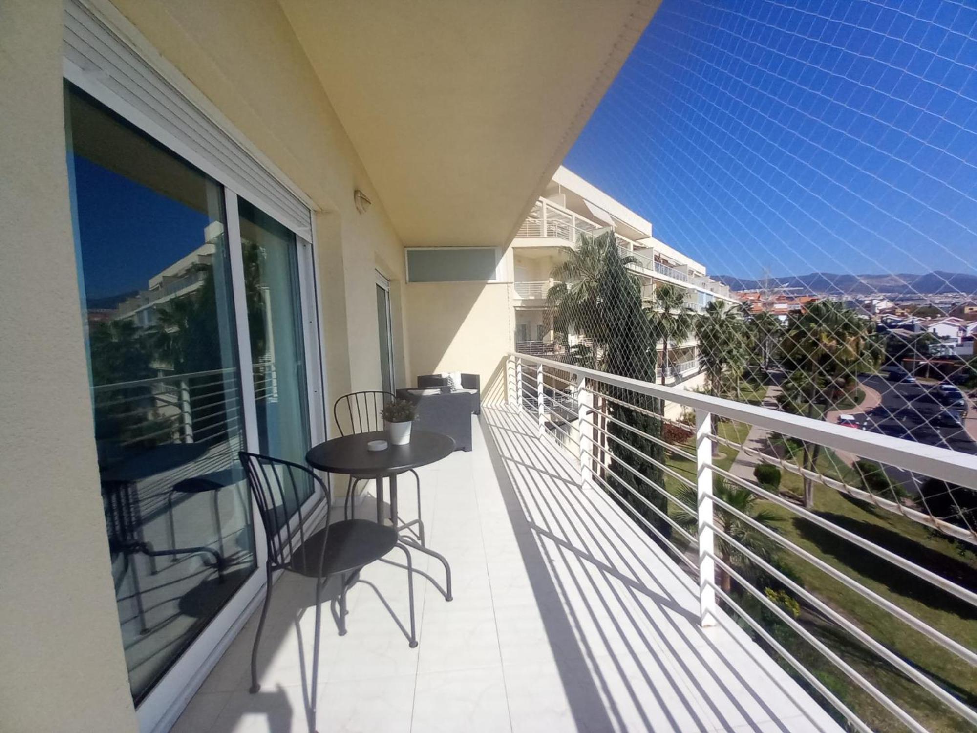 Amplio, Luminoso Y Moderno Apartamento Con Amplia Terraza Y Hermosas Vistas En Exclusiva Urbanizacion Бенальмадена Екстер'єр фото